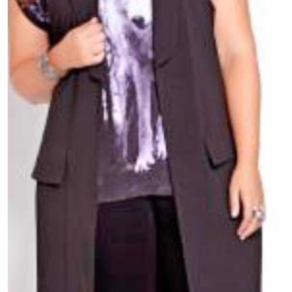 VEST, OPEN FRONT, BLACK SIZE 24, ROUNDED LAPEL, FRONT FLAP POCKETS, L&L for ADDI